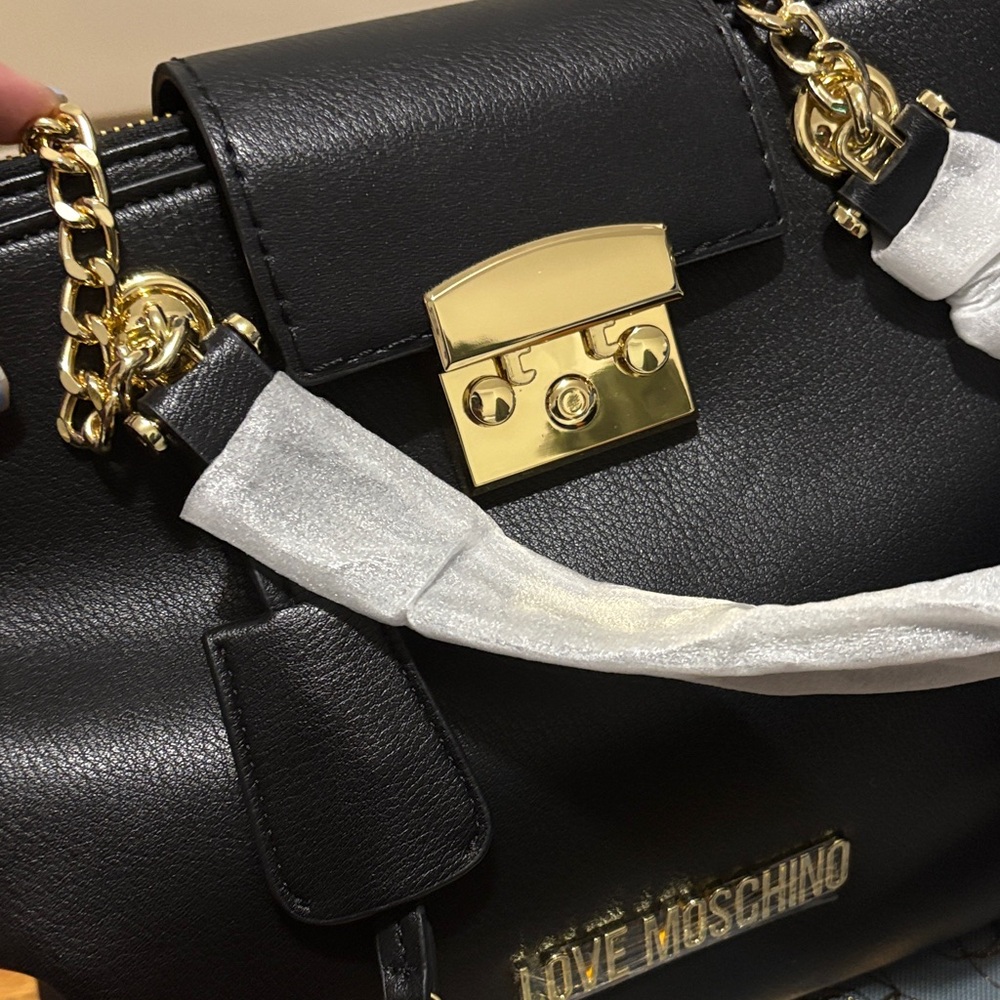 Love Moschino Black Shoulder Bag with Gold Accents - Picture 5 of 13